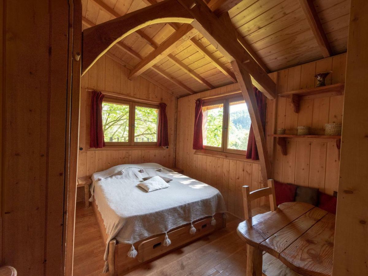 Les Cabanes De Labrousse Saint-Julien-Labrousse Zimmer foto